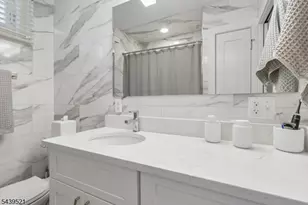 639 S Broad St, Elizabeth, NJ 07202 - Photo 22