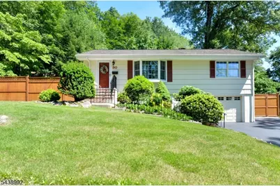30 Knolls Rd, Bloomingdale, NJ 07403 - Photo 1