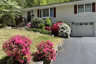 30 Knolls Rd, Bloomingdale, NJ 07403 - Photo 2