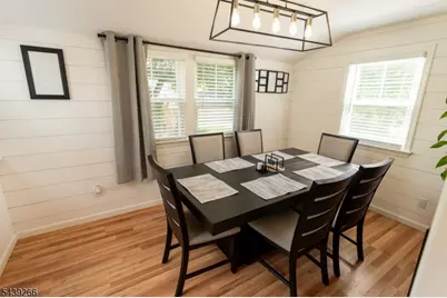 52 Knollwood Ter, Clifton, NJ 07012 - Photo 18