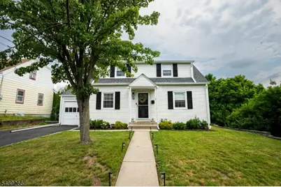 52 Knollwood Ter, Clifton, NJ 07012 - Photo 1
