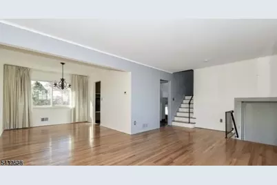 2462 Woodside Rd, Union Township, NJ 07083 - Photo 2