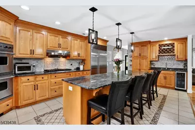 28 Fairview Dr, East Hanover Township, NJ 07936 - Photo 16