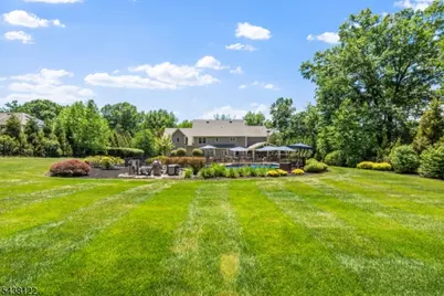 24 Claire Dr, Bridgewater, NJ 08807 - Photo 10