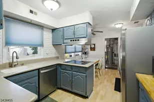 13 Abbott Rd, Franklin Township, NJ 08873 - Photo 12
