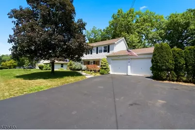 13 Abbott Rd, Franklin Township, NJ 08873 - Photo 2