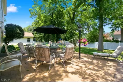 13 Abbott Rd, Franklin Township, NJ 08873 - Photo 28