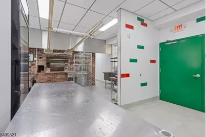 639 S Broad St, Elizabeth, NJ 07202 - Photo 2