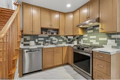 639 S Broad St, Elizabeth, NJ 07202 - Photo 16