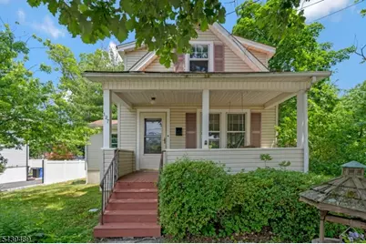127 Elizabeth St, South Bound Brook Boro, NJ 08880 - Photo 1