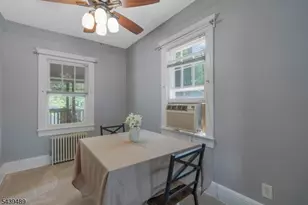 127 Elizabeth St, South Bound Brook Boro, NJ 08880 - Photo 8