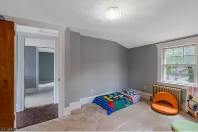 127 Elizabeth St, South Bound Brook Boro, NJ 08880 - Photo 24
