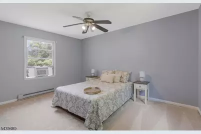 127 Elizabeth St, South Bound Brook Boro, NJ 08880 - Photo 14