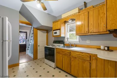 127 Elizabeth St, South Bound Brook Boro, NJ 08880 - Photo 10