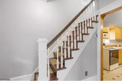 127 Elizabeth St, South Bound Brook Boro, NJ 08880 - Photo 4