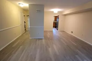 348 Cotswold Pl, Franklin Township, NJ 08873 - Photo 6