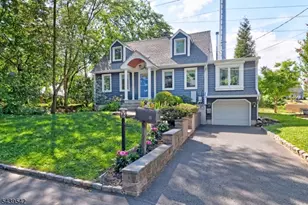 10 Meadow Rd, Chatham, NJ 07928 - Photo 2