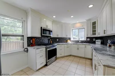 15 Winding Way, West Orange Township, NJ 07052 - Photo 8
