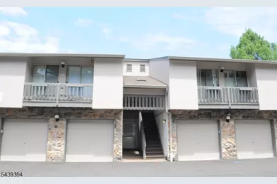 58 Buchanon Ct, West Orange Township, NJ 07052 - Photo 2