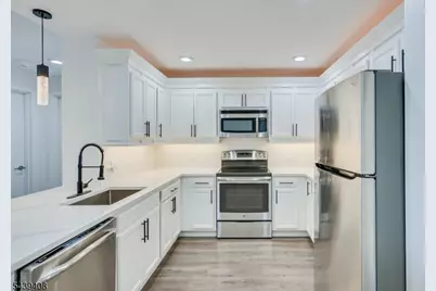 1 Carriage City Plz #1513, Rahway, NJ 07065 - Photo 6