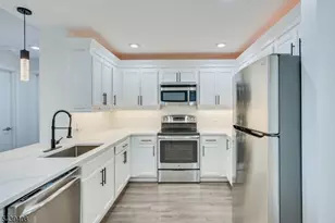 1 Carriage City Plz, Rahway, NJ 07065 - Photo 6