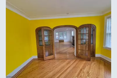 110 Hansbury Ave, Newark, NJ 07112 - Photo 10