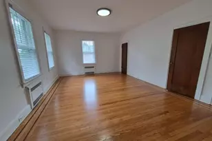 110 Hansbury Ave, Newark, NJ 07112 - Photo 16