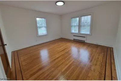 110 Hansbury Ave, Newark, NJ 07112 - Photo 24