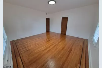 110 Hansbury Ave, Newark, NJ 07112 - Photo 14