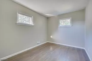 15 Woodmere St, Raritan, NJ 08869 - Photo 10