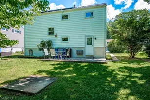 15 Woodmere St, Raritan, NJ 08869 - Photo 14
