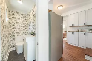 35 Howe Ave, Montclair, NJ 07042 - Photo 26