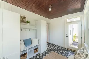 35 Howe Ave, Montclair, NJ 07042 - Photo 6