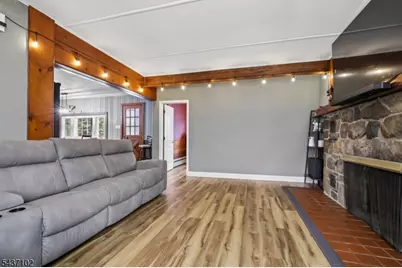 52 Charlestown Rd, Hampton Boro, NJ 08827 - Photo 8