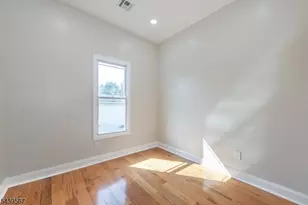 26 Washington St, Montclair, NJ 07042 - Photo 10