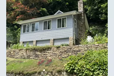 180 Lakeside Dr, Liberty Township, NJ 07823 - Photo 1