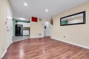19 Amethyst Way, Franklin Township, NJ 08823 - Photo 8