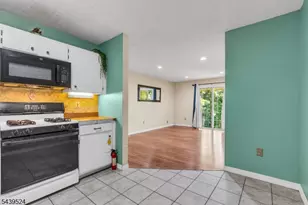 19 Amethyst Way, Franklin Township, NJ 08823 - Photo 14