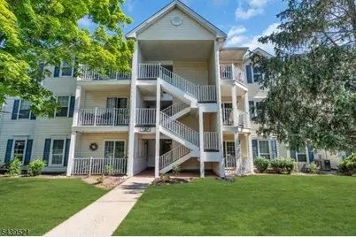 19 Amethyst Way #19, Franklin Township, NJ 08823 - Photo 2