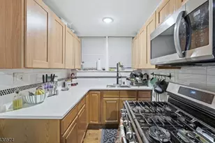 328 John St, Elizabeth, NJ 07202 - Photo 1