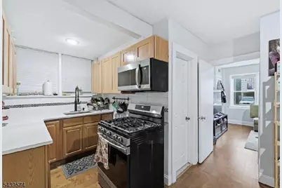 328 John St, Elizabeth, NJ 07202 - Photo 2
