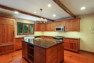 35 Rolling Hill Rd, Bernardsville, NJ 07924 - Photo 10