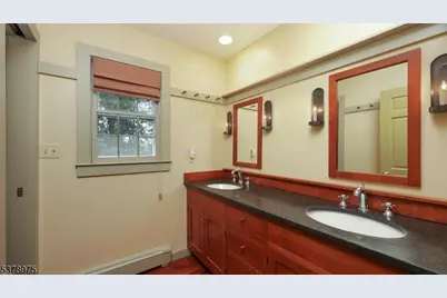 35 Rolling Hill Rd, Bernardsville, NJ 07924 - Photo 18