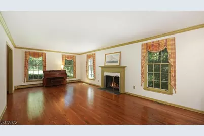35 Rolling Hill Rd, Bernardsville, NJ 07924 - Photo 6