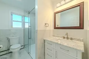 42 York Dr, Edison Twp., NJ 08817 - Photo 24