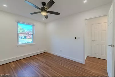 42 York Drive, Edison Twp., NJ 08817 - Photo 18