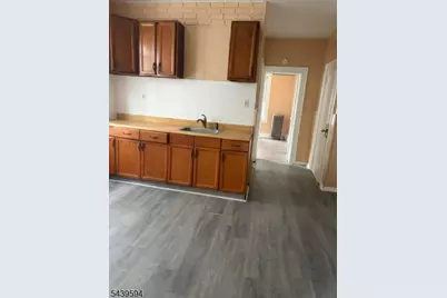 121 Smith St, Newark, NJ 07106 - Photo 4