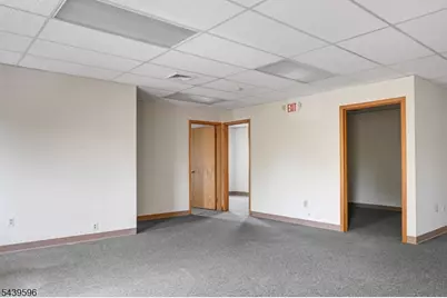 15 Rockland Ter, Verona, NJ 07044 - Photo 6