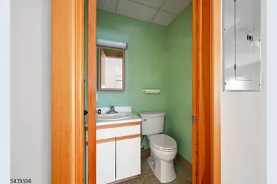 15 Rockland Ter, Verona, NJ 07044 - Photo 14
