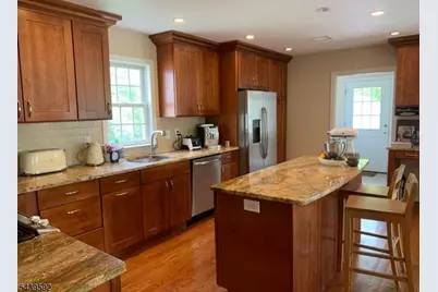 35 Summit Ave, Chatham, NJ 07928 - Photo 4